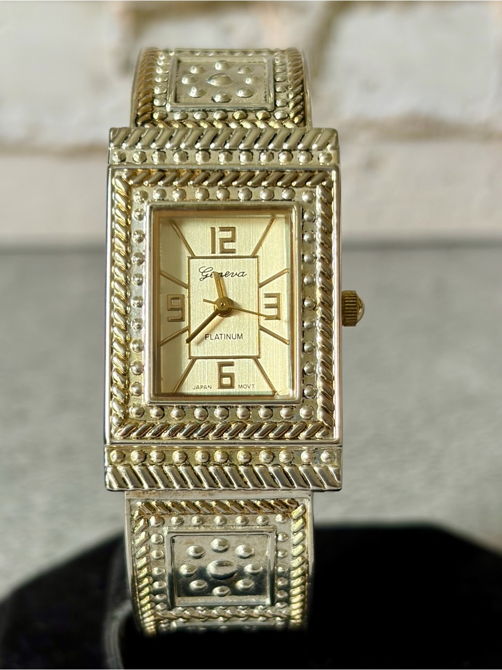 Geneva Platinum Women’s Silver Tone Cuff Quartz Watch 22mm New Battery